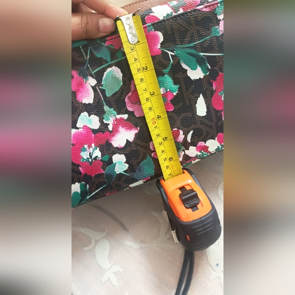 Authentic Calvin Klein coated PVC signature floral satchel cum crossbody bag - Picture 12 of 12